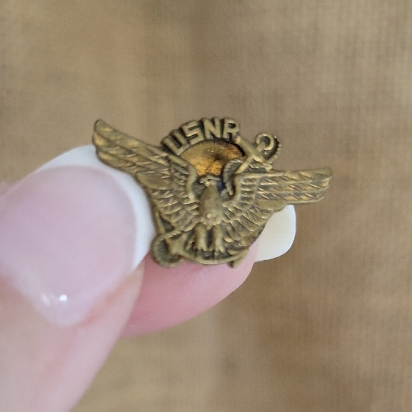 USNR HAT LAPEL PIN - Picture 5 of 6